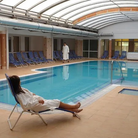 Lidi Apartman Appart hôtel *
